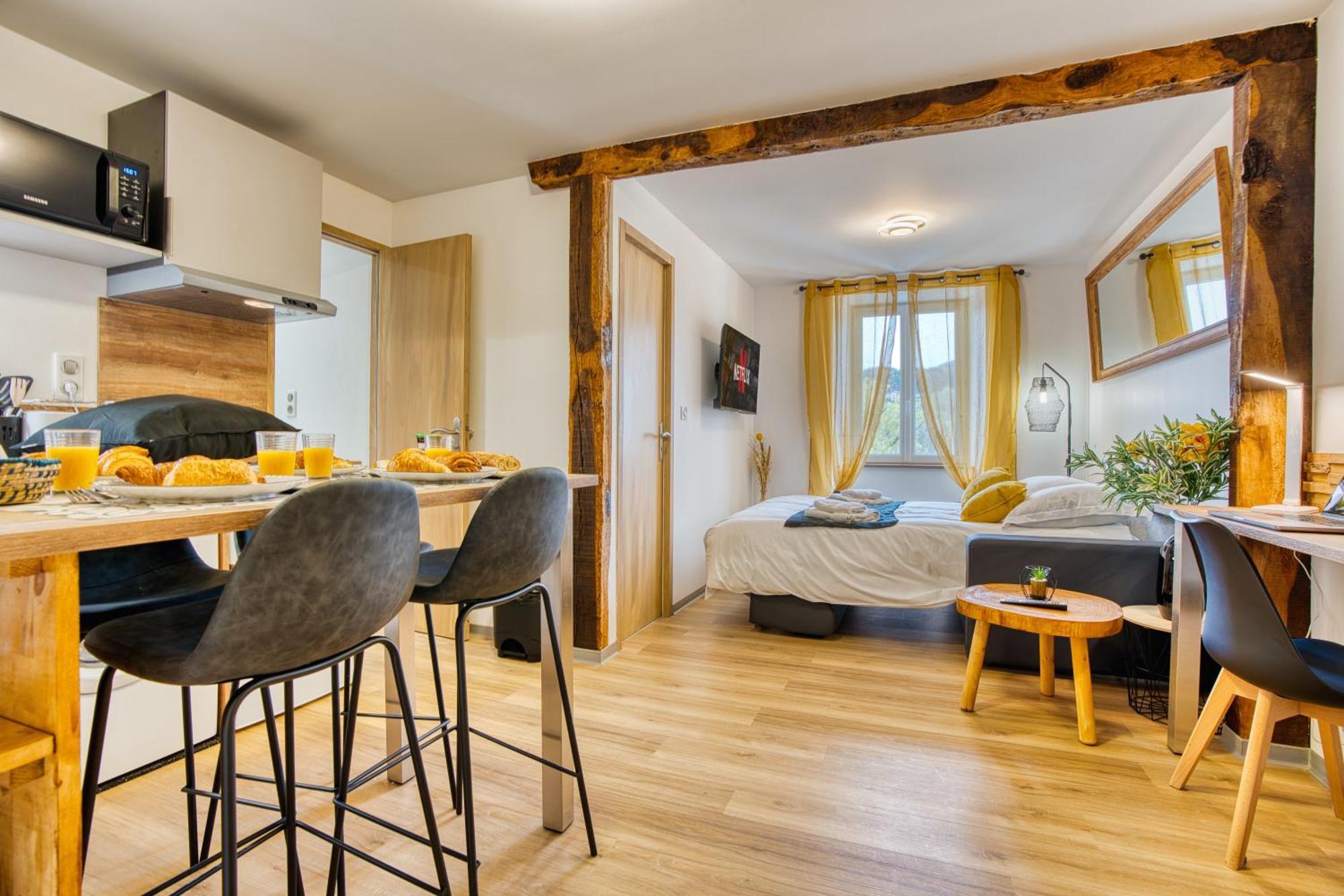 Les Hourtous Netflix Wi-Fi Fibre Terasse 4 Pers Apartment Banassac Exterior photo